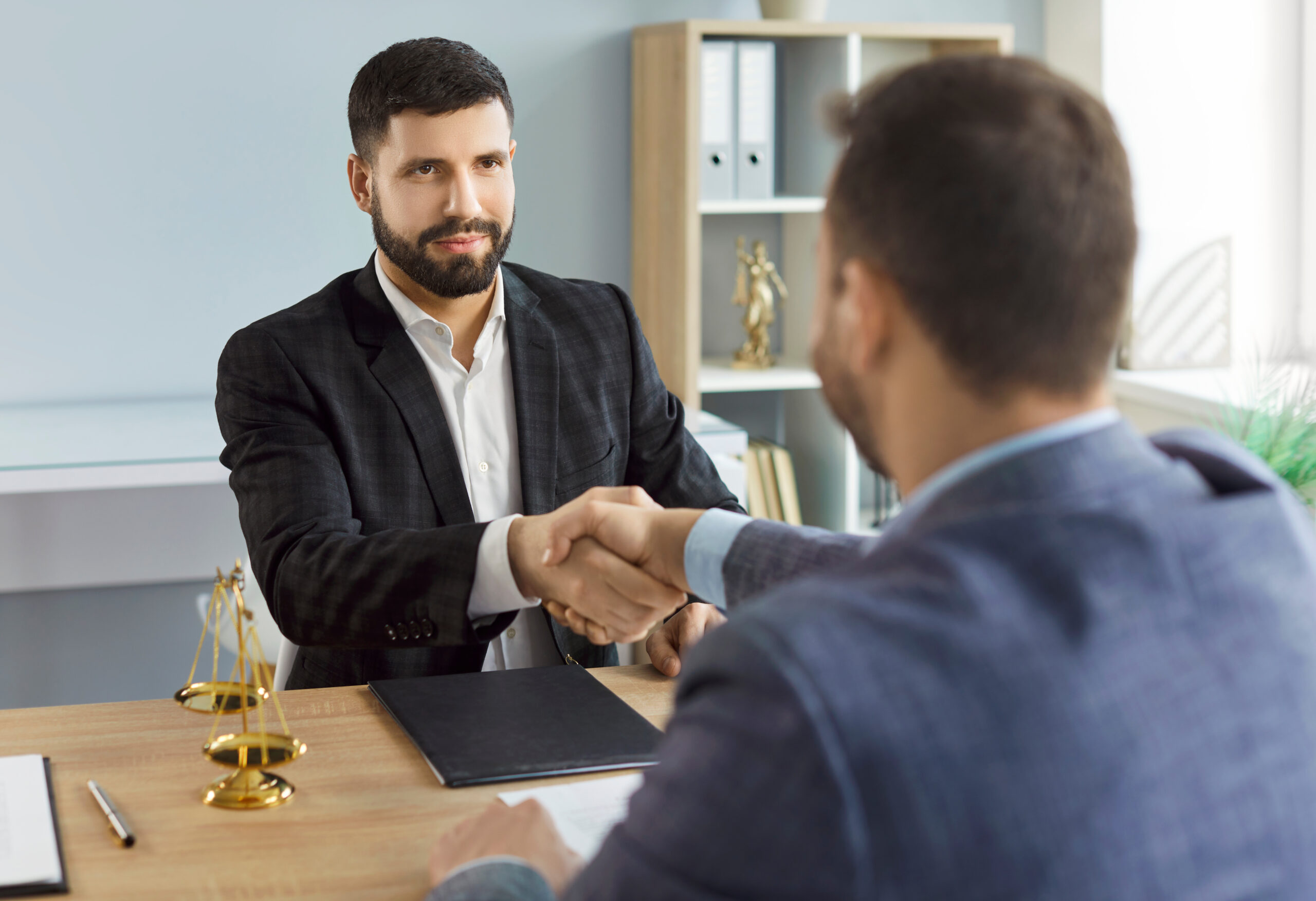 Business dispute lawyer in Inverness FL helping resolve company conflicts