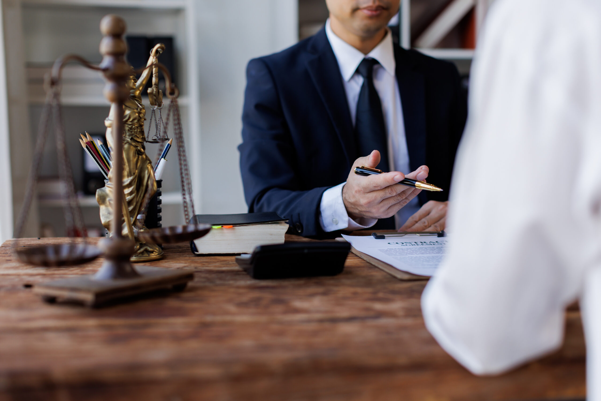 Criminal defense lawyer discussing legal strategy in Spring Hill Florida